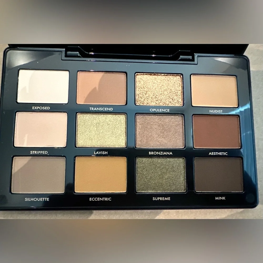 Artist Couture Supreme Nudes Palette BNIB